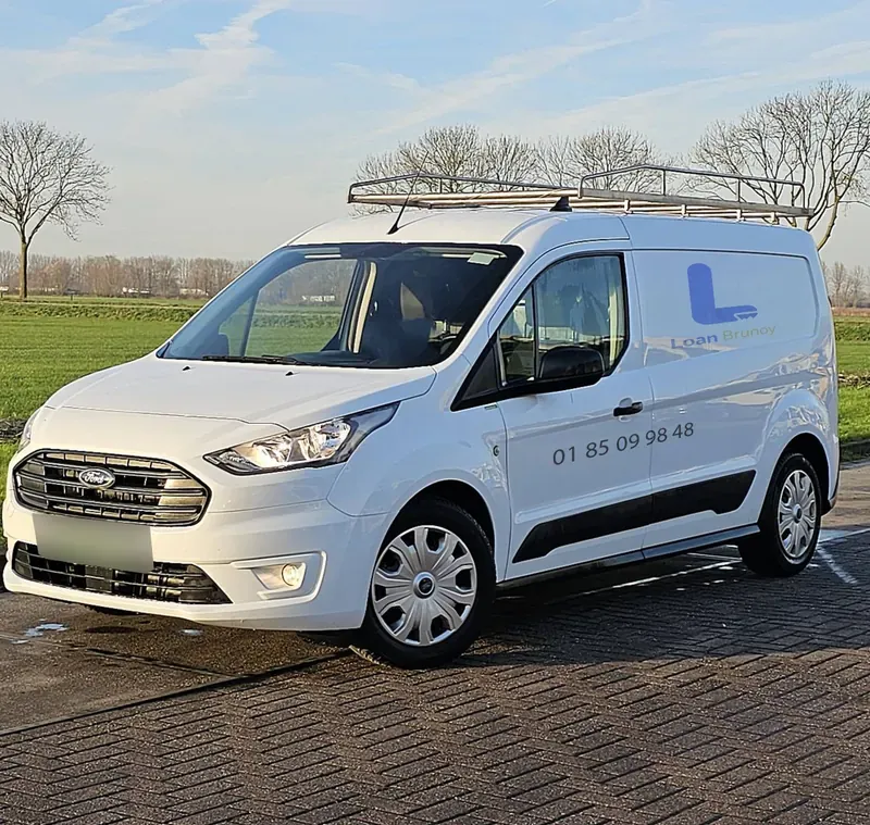 Camionnette d'intervention du serrurier Loan Brunoy, prête à partir en dépannage à Brunoy et dans l'Essonne